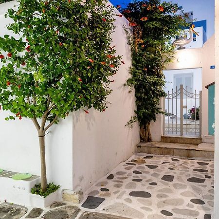Pelican Paros Exterior photo