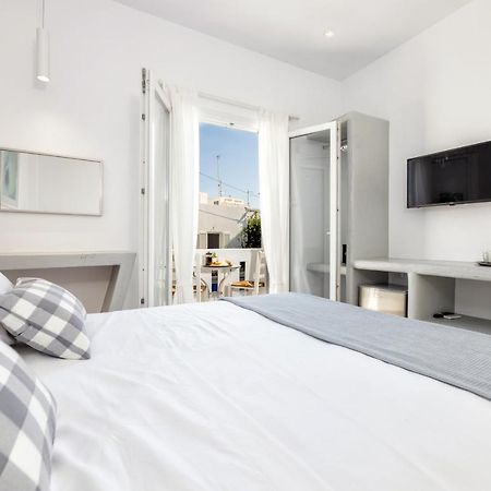 Pelican Paros Exterior photo